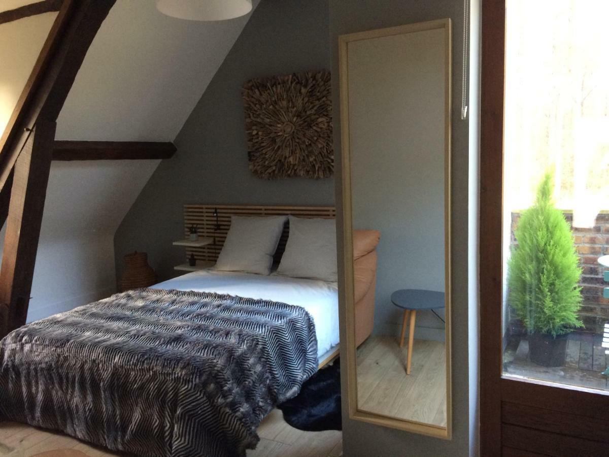 chambre à la campagne Chaumont-sur-Tharonne Esterno foto